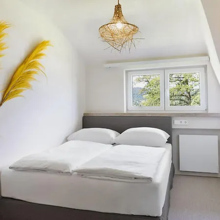 Reed By Linde Apartment