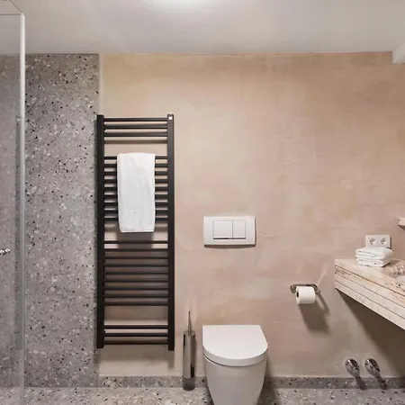 Reed By Linde Apartman *